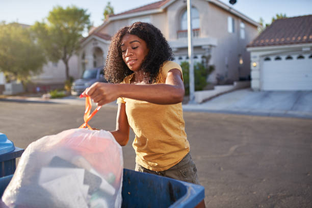 Best Trash Removal Near Me  in Oakland, FL